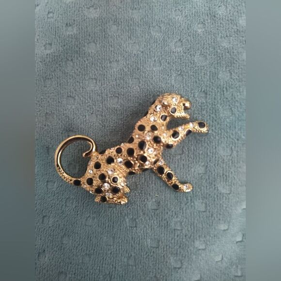Vintage BJ Branded Leopard Goldtone Brooch - Picture 1 of 1